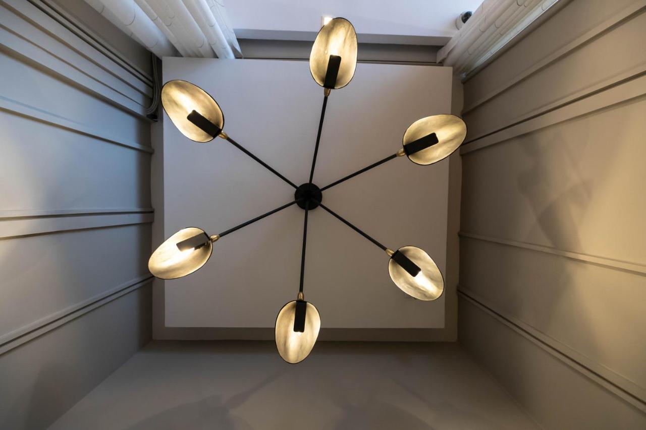 Gray Boutique Hotel Casablanca Luaran gambar A chandelier