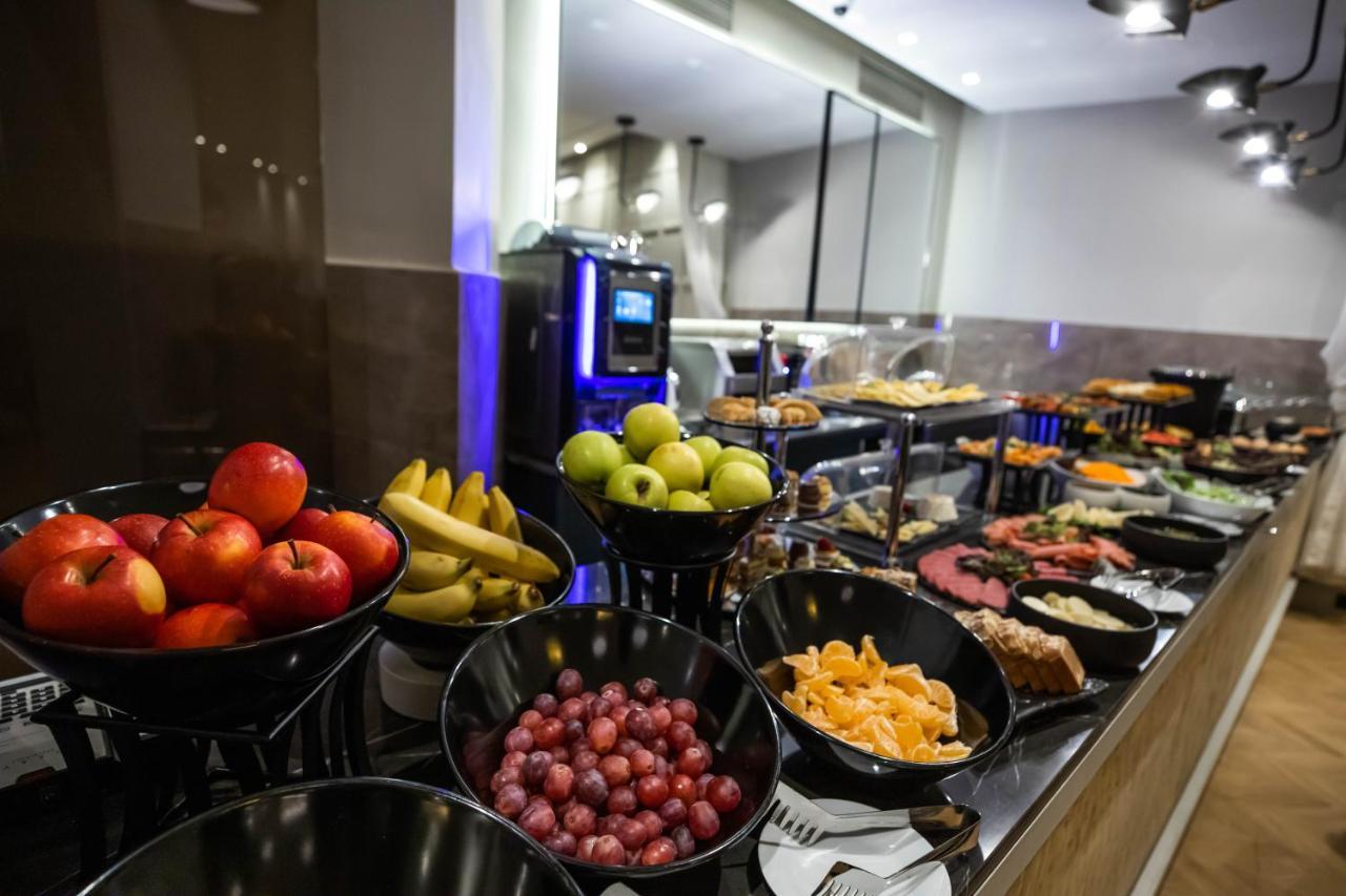 Gray Boutique Hotel Casablanca Luaran gambar A buffet at a hotel